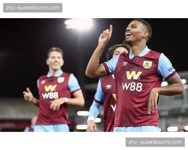 伯恩利落后第17名西汉姆联13分 提前四轮宣告降级